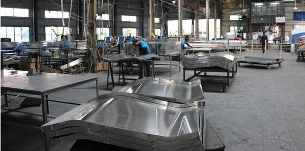 金鋁質(zhì)鋁單板