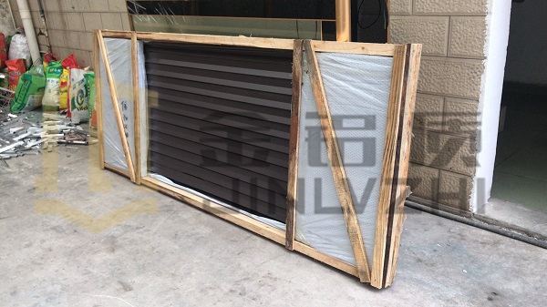 百葉型空調(diào)罩金鋁質(zhì)